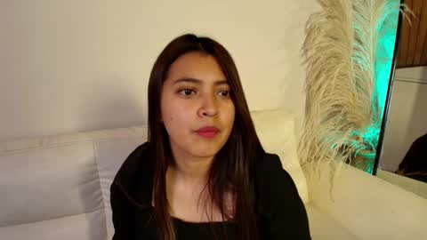 Snapshot of rebeca_williams_ chatting on February 3, 11:05 pm Rebeca Williams online show from February 3, 11:05 pm