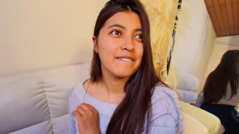 Snapshot of rebeca_williams_ chatting on February 13, 11:15 pm Rebeca Williams online show from February 13, 11:15 pm