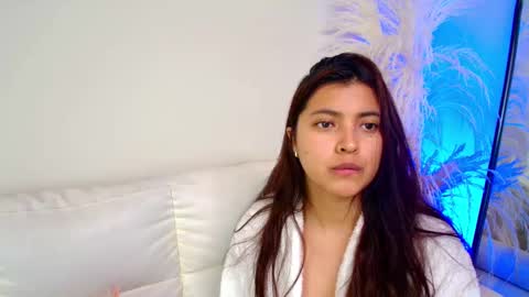 Snapshot of rebeca_williams_ chatting on February 19, 2:55 am Rebeca Williams online show from February 19, 2:55 am