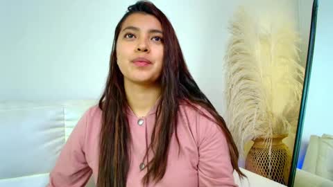 Snapshot of rebeca_williams_ chatting on February 27, 1:27 am Rebeca Williams online show from February 27, 1:27 am