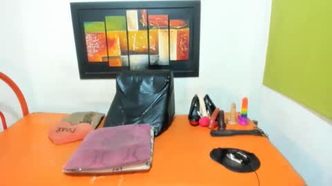 rebecabanks online show from January 23, 9:39 am