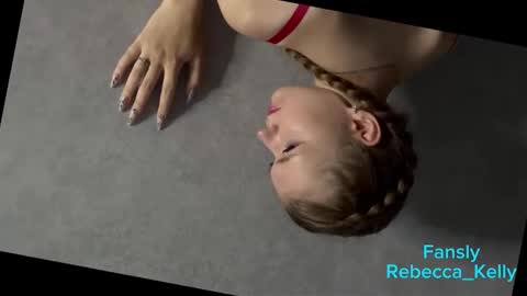 rebecca_____ online show from October 27, 1:53 am