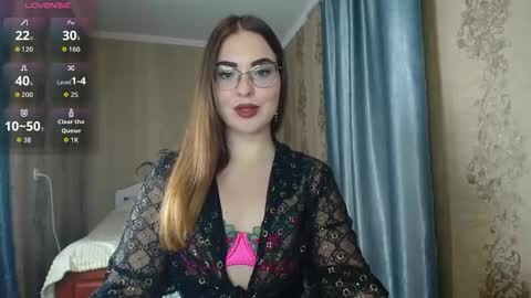 Snapshot of rebecca_ccaa chatting on March 2, 6:15 pm Rebecca online show from March 2, 6:15 pm