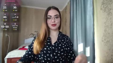 Snapshot of rebecca_ccaa chatting on March 15, 8:31 am Rebecca online show from March 15, 8:31 am