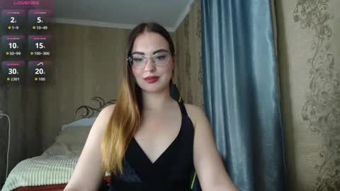 Rebecca online show from May 11, 4:04 pm