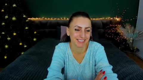 rebecca_diamonds online show from January 4, 4:00 pm