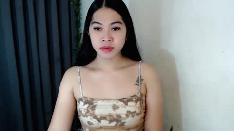 its me asian rebecca online show from December 15, 6:28 am