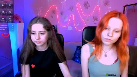 rebecca_smile_ online show from May 2, 7:19 pm