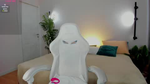 Snapshot of rebecca_vargas chatting on July 24, 1:14 am Rebecca online show from July 24, 1:14 am
