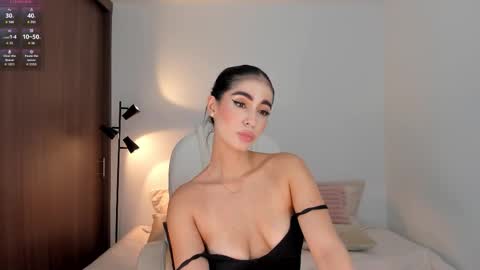 Rebecca online show from September 15, 8:53 pm