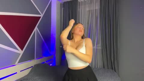 Rebecca online show from October 20, 4:29 pm