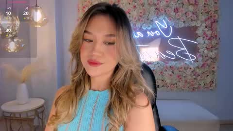 Rebe online show from October 14, 7:03 pm