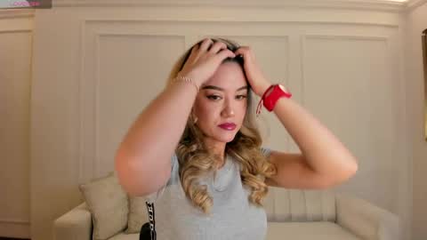 Snapshot of rebeccahudson_ chatting on March 23, 7:18 pm Rebe online show from March 23, 7:18 pm