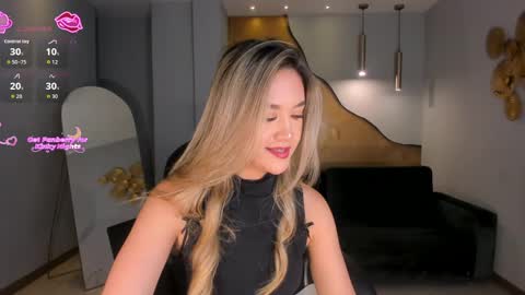 Snapshot of rebeccahudson_ chatting on March 25, 7:42 pm Rebe online show from March 25, 7:42 pm