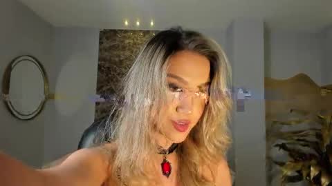 Snapshot of rebeccahudson_ chatting on April 1, 9:23 pm Rebe online show from April 1, 9:23 pm