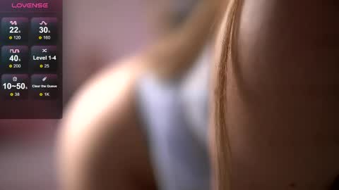 Snapshot of rebeccarese chatting on April 23, 12:29 pm Rebecca online show from April 23, 12:29 pm