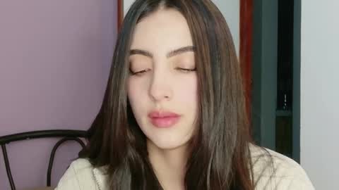 rebeccawhite_meow online show from March 18, 4:04 am