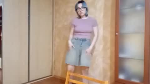 Zoe online show from February 8, 3:04 pm