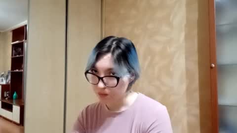 Zoe online show from February 18, 2:13 pm