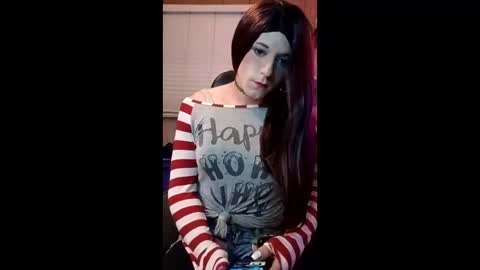 rebeckaloves online show from May 6, 11:37 am