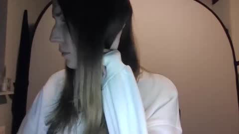 Snapshot of rebornrao chatting on November 2, 11:18 pm Keely KeKe Kiwi online show from November 2, 11:18 pm