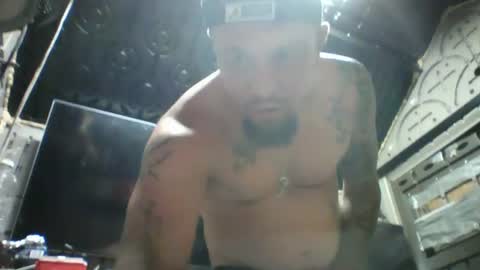 Snapshot of recka810 chatting on June 16, 6:05 am recka810 online show from June 16, 6:05 am