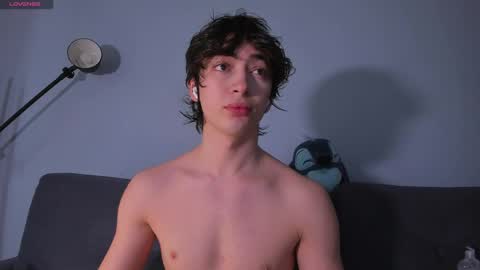 Snapshot of recklessalan chatting on May 4, 5:03 am Alan online show from May 4, 5:03 am