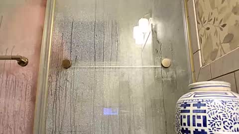 Snapshot of red24devils chatting on January 7, 12:40 pm red24devils online show from January 7, 12:40 pm