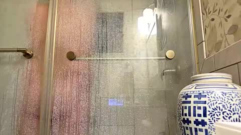 Snapshot of red24devils chatting on January 12, 12:49 am red24devils online show from January 12, 12:49 am