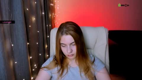 Snapshot of red__dizzy chatting on November 11, 4:07 pm red__dizzy online show from November 11, 4:07 pm