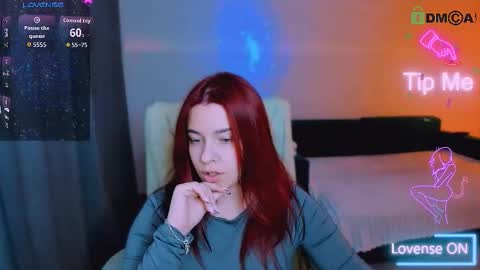 Snapshot of red__dizzy chatting on January 12, 10:48 pm red__dizzy online show from January 12, 10:48 pm