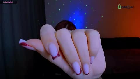 Snapshot of red__dizzy chatting on January 18, 6:01 pm red__dizzy online show from January 18, 6:01 pm