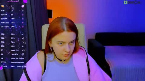 Snapshot of red__dizzy chatting on February 13, 12:39 am red__dizzy online show from February 13, 12:39 am