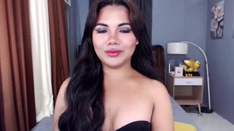 Snapshot of red_cocky chatting on April 8, 8:47 am Axel online show from April 8, 8:47 am