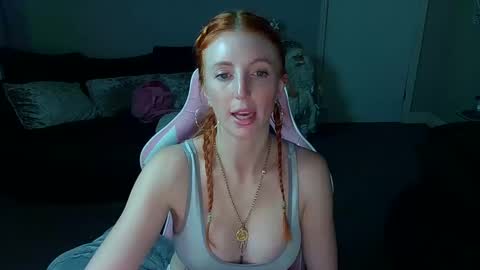Red -  online show from December 17, 9:49 pm
