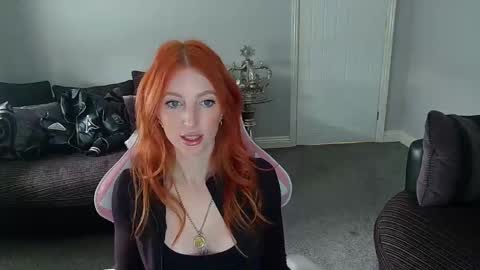 Red -  online show from March 10, 2:37 pm