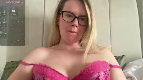 Rosie online show from February 24, 9:43 am