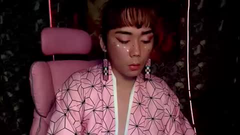 Snapshot of red_kitsune69 chatting on September 23, 8:45 pm red_kitsune69 online show from September 23, 8:45 pm