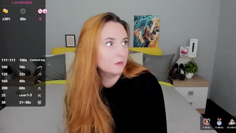 Snapshot of red_naughtyfox chatting on October 5, 5:33 pm Lessy Fox online show from October 5, 5:33 pm