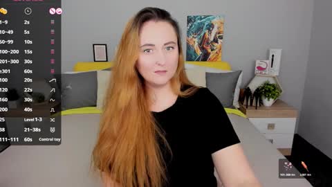 Snapshot of red_naughtyfox chatting on December 5, 6:04 pm Lessy Fox online show from December 5, 6:04 pm