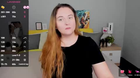 Snapshot of red_naughtyfox chatting on February 7, 6:22 pm Lessy Fox online show from February 7, 6:22 pm