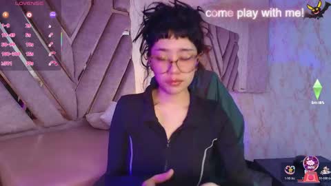 Snapshot of red_pandaa chatting on May 21, 3:35 am red_pandaa online show from May 21, 3:35 am