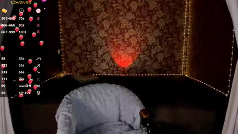 Snapshot of red_passsion chatting on March 1, 5:31 am Mia online show from March 1, 5:31 am