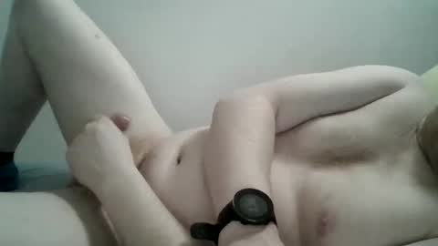 Snapshot of redbjorseth chatting on January 10, 2:35 am Eric online show from January 10, 2:35 am