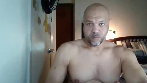 Snapshot of redbone441 chatting on January 9, 1:47 pm Redbone online show from January 9, 1:47 pm