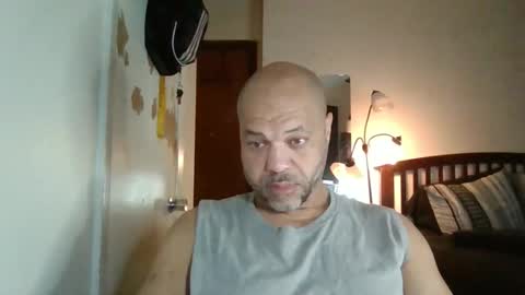 Snapshot of redbone441 chatting on January 11, 9:58 am Redbone online show from January 11, 9:58 am