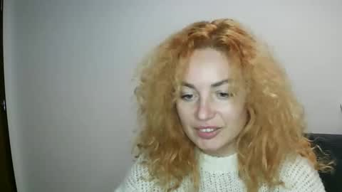 reddgirll online show from January 14, 7:11 pm