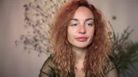 Snapshot of reddgirll chatting on September 18, 6:32 pm reddgirll online show from September 18, 6:32 pm