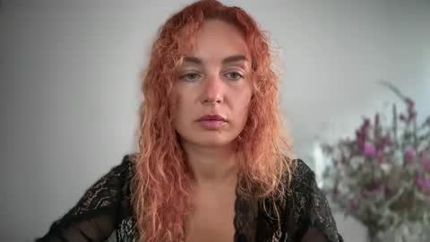 Snapshot of reddgirll chatting on October 16, 9:21 am reddgirll online show from October 16, 9:21 am