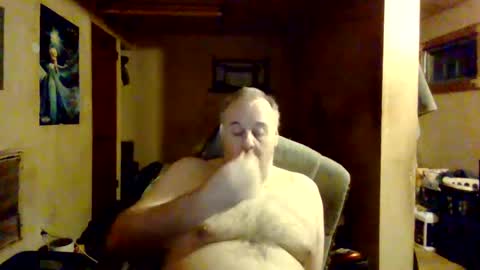 reddragon1195 online show from December 2, 3:04 am